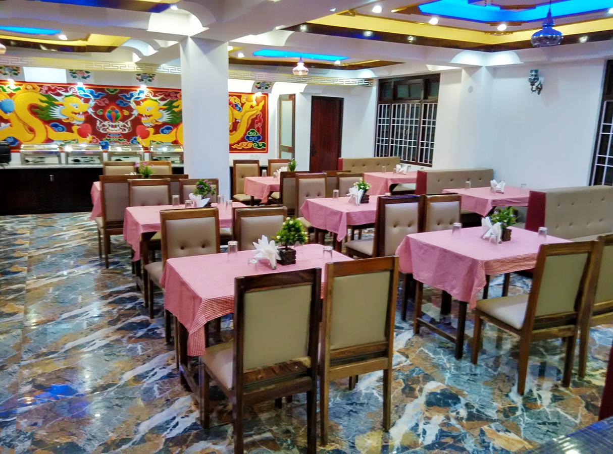 Alpine Hills Hotel 강토크 외부 사진