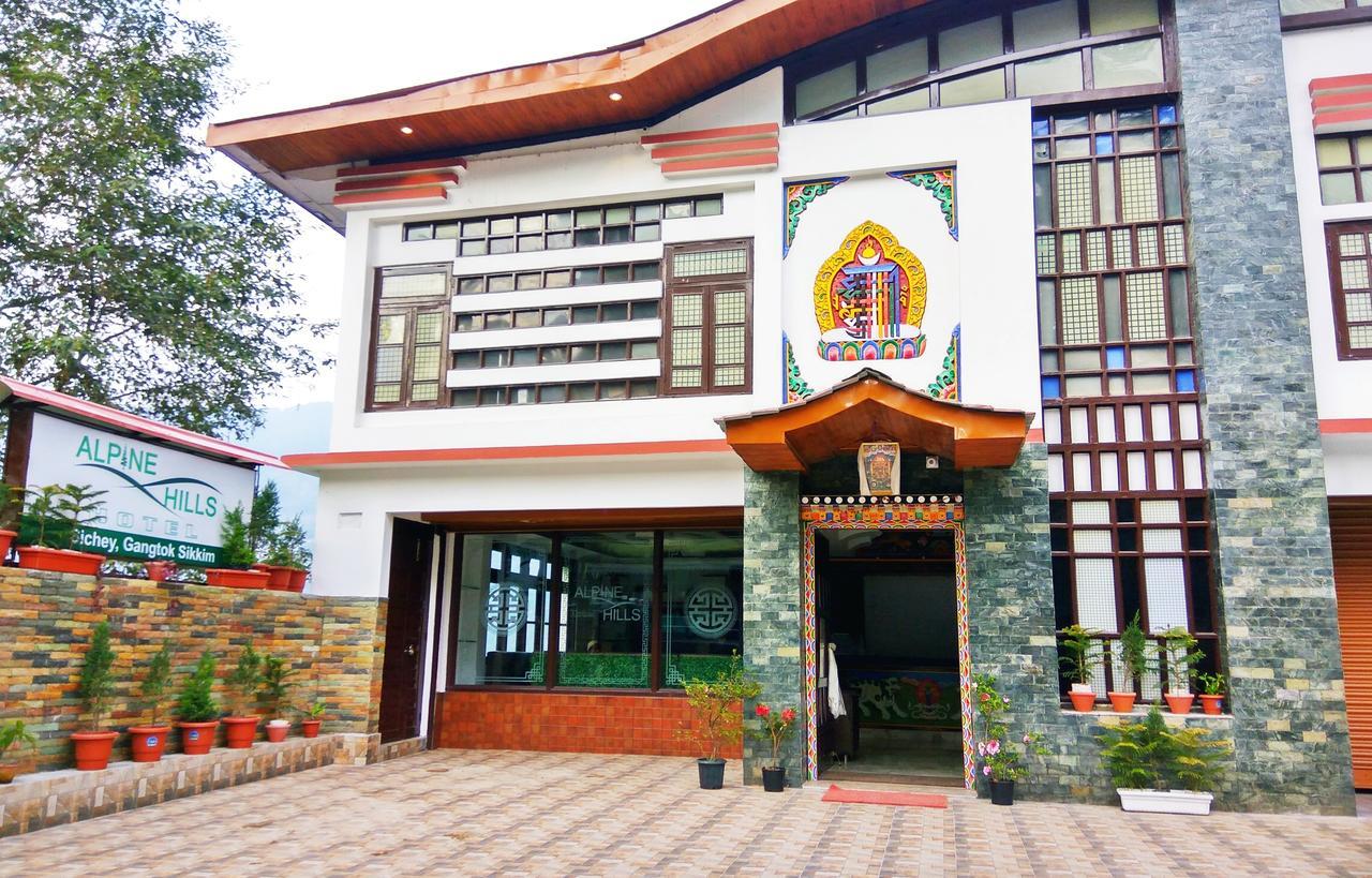 Alpine Hills Hotel 강토크 외부 사진