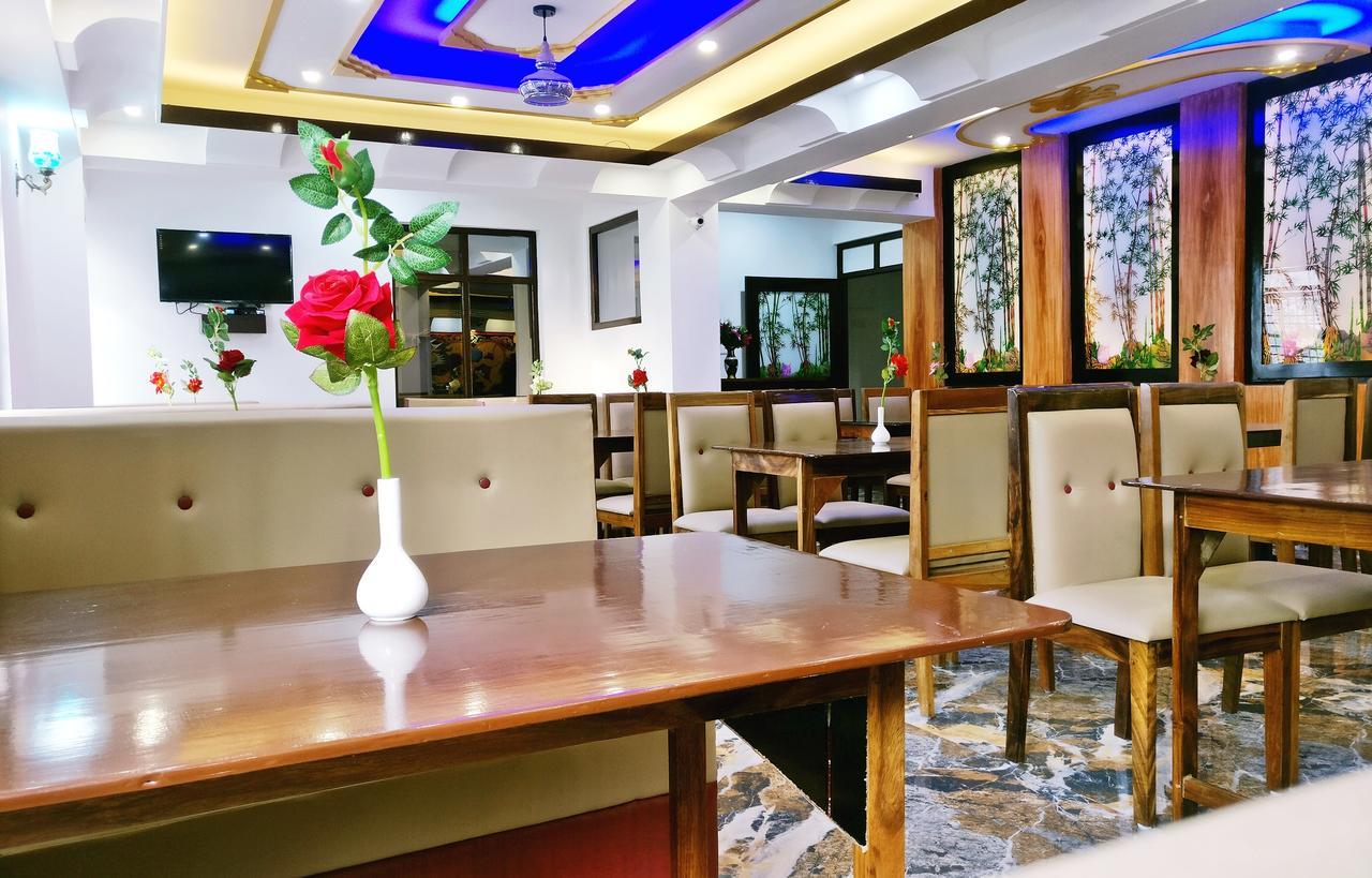 Alpine Hills Hotel 강토크 외부 사진