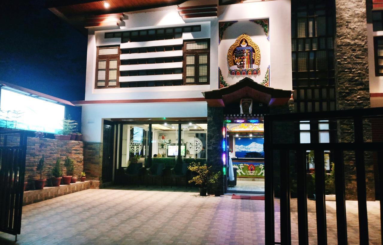 Alpine Hills Hotel 강토크 외부 사진