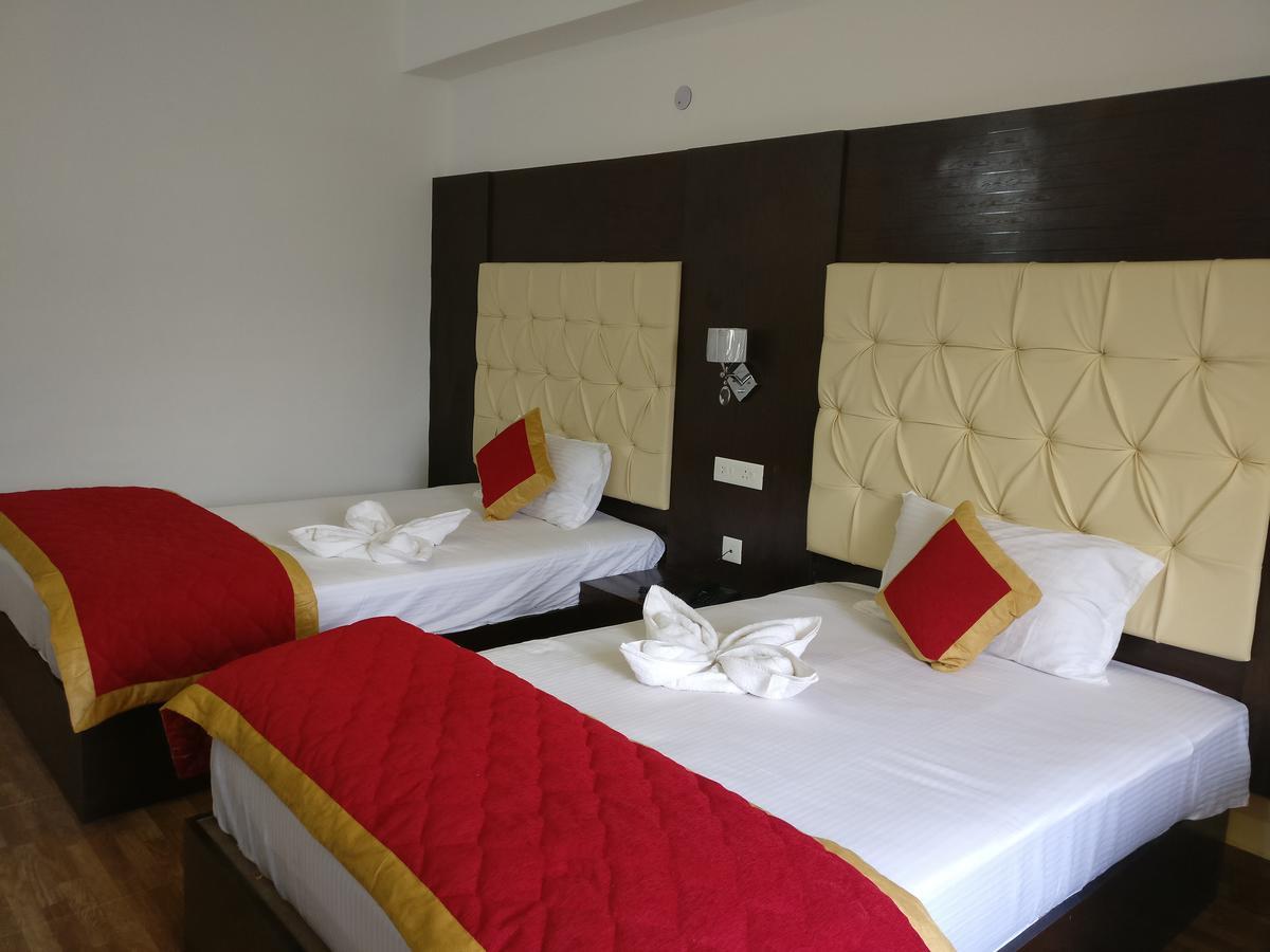 Alpine Hills Hotel 강토크 외부 사진