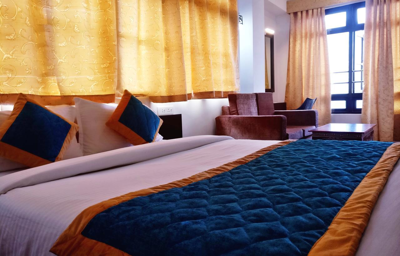 Alpine Hills Hotel 강토크 외부 사진