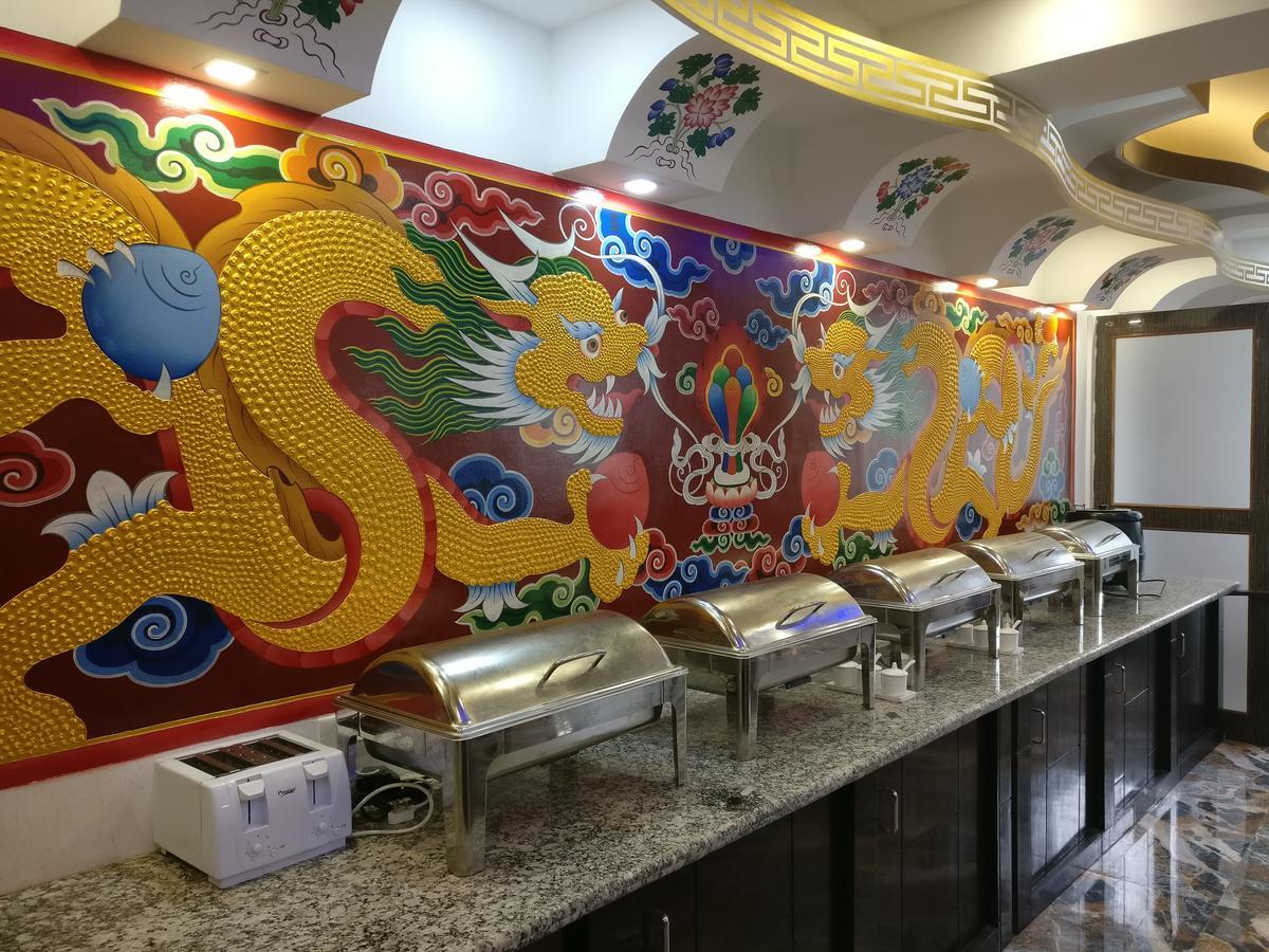 Alpine Hills Hotel 강토크 외부 사진